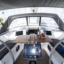 Hanse 415