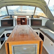 Dufour 560