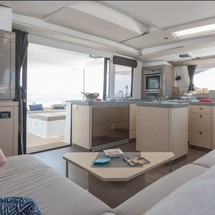 Fountaine Pajot Saona 47