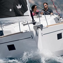 Beneteau Oceanis 38