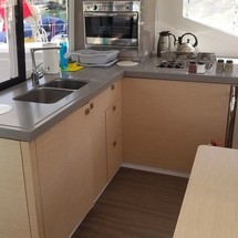 Fountaine Pajot Lucia 40
