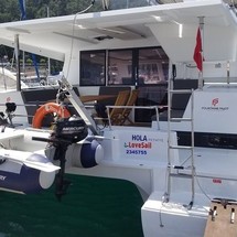 Fountaine Pajot Lucia 40
