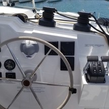 Fountaine Pajot Lucia 40