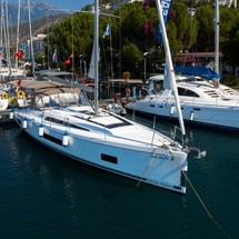 Beneteau Oceanis 46