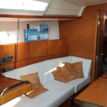 Jeanneau Sun Odyssey 379