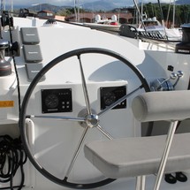 Lagoon 421