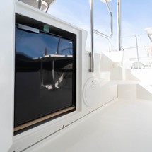 Lagoon 421