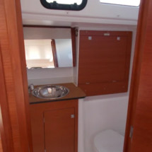 Dufour 350