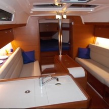 Dufour 350