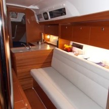 Dufour 350