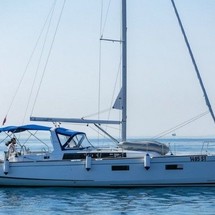 Beneteau Oceanis 38