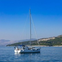 Beneteau Oceanis 38