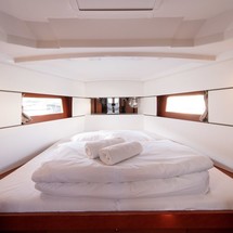 Beneteau Oceanis 38