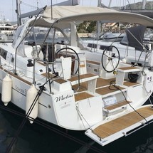 Beneteau Oceanis 38