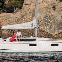 Beneteau Oceanis 38