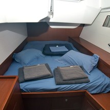 Beneteau Oceanis 48