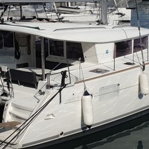 Lagoon 400