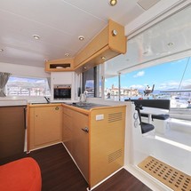 Lagoon 400