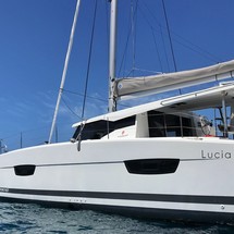 Fountaine Pajot Lucia 40