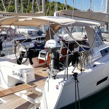 Dufour 390