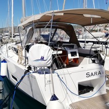 Dufour 390