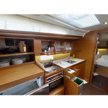 Dufour 390