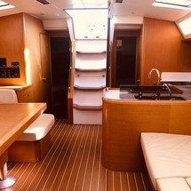 Jeanneau 53