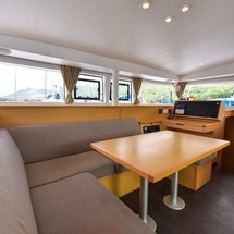 Lagoon 400 S2