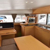 Lagoon 400 S2