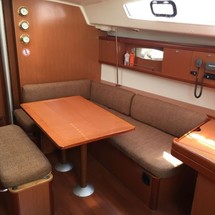 Beneteau Oceanis 43