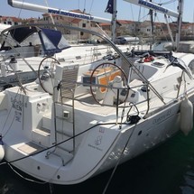 Beneteau Oceanis 43
