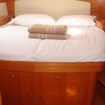 Lagoon 440