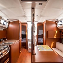 Beneteau Oceanis 38