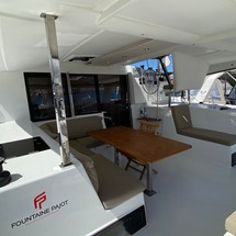 Fountaine Pajot Lucia 40