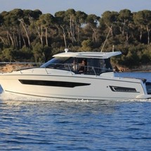 Jeanneau Merry Fisher 895