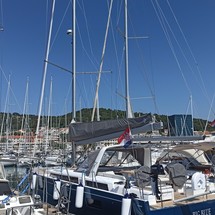Beneteau Oceanis 54