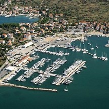 Beneteau Oceanis 473