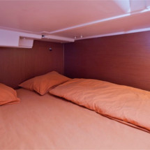 Beneteau Oceanis 38