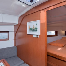Beneteau Oceanis 38