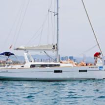 Beneteau Oceanis 38