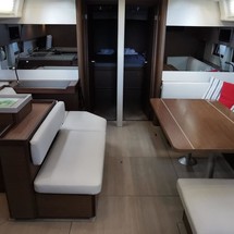 Beneteau Oceanis 51.1