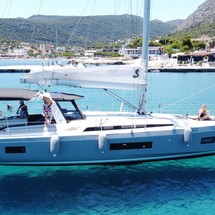 Beneteau Oceanis 51.1
