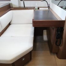 Beneteau Oceanis 51.1