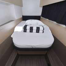 Fountaine Pajot Astréa 42