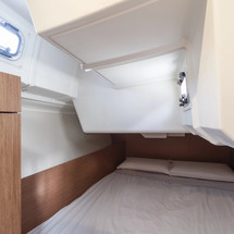 Beneteau Oceanis 38.1