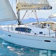 Beneteau Oceanis 43