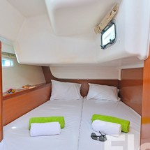 Beneteau Oceanis 43