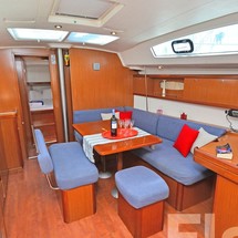 Beneteau Oceanis 43