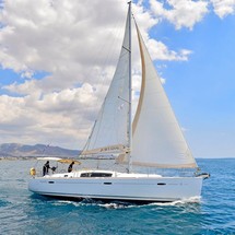 Beneteau Oceanis 43