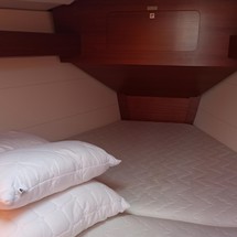 Dufour 350